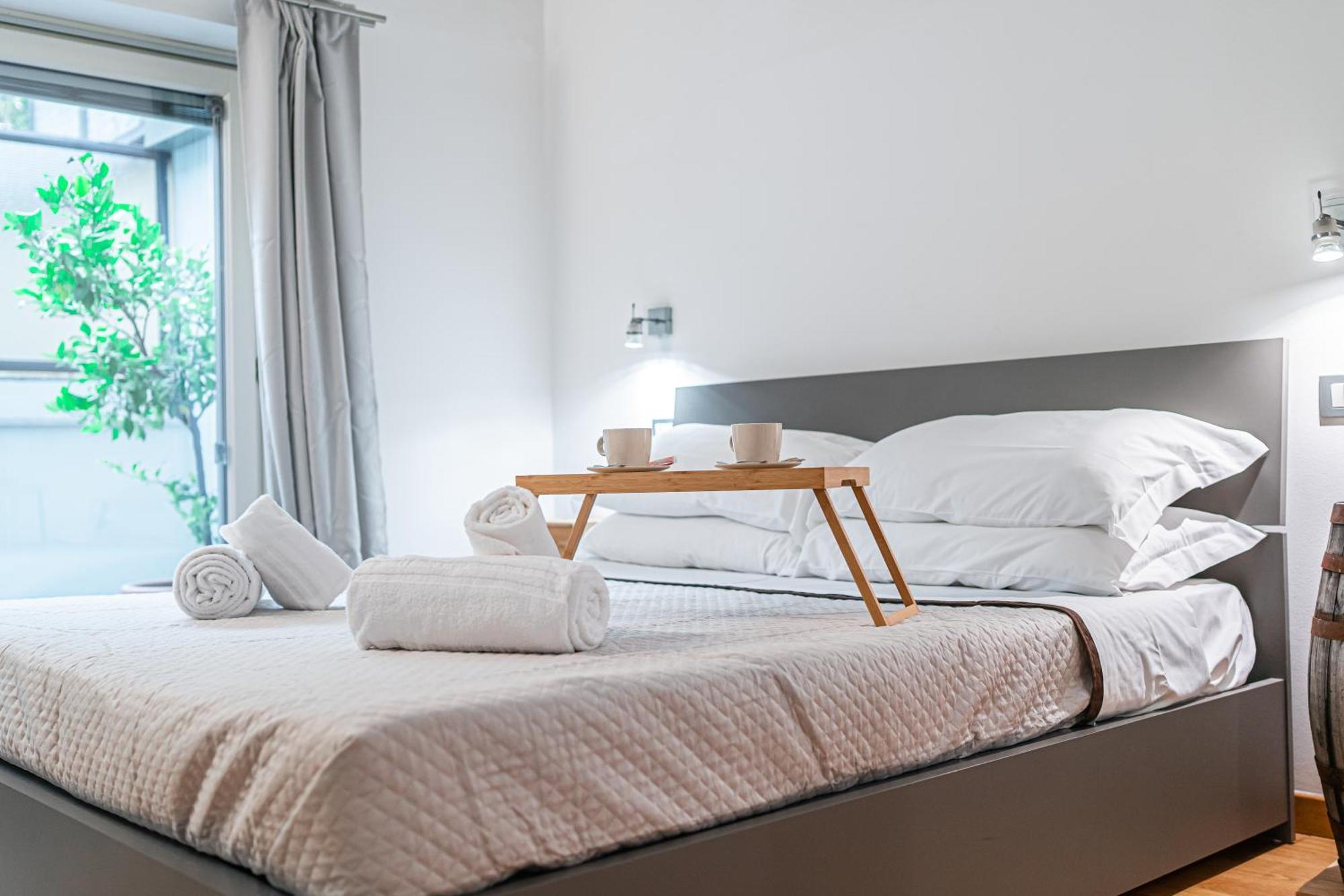 Luxavocadoloft Duomo 10M Villa มิลาน ภายนอก รูปภาพ